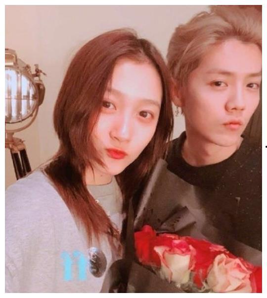 关晓彤鹿晗最新爆料微博,揭秘恋情背后的甜蜜与挑战